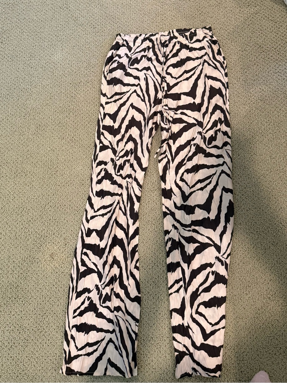 Zara Black & White Zebra-Pattern Wide Leg Pants
